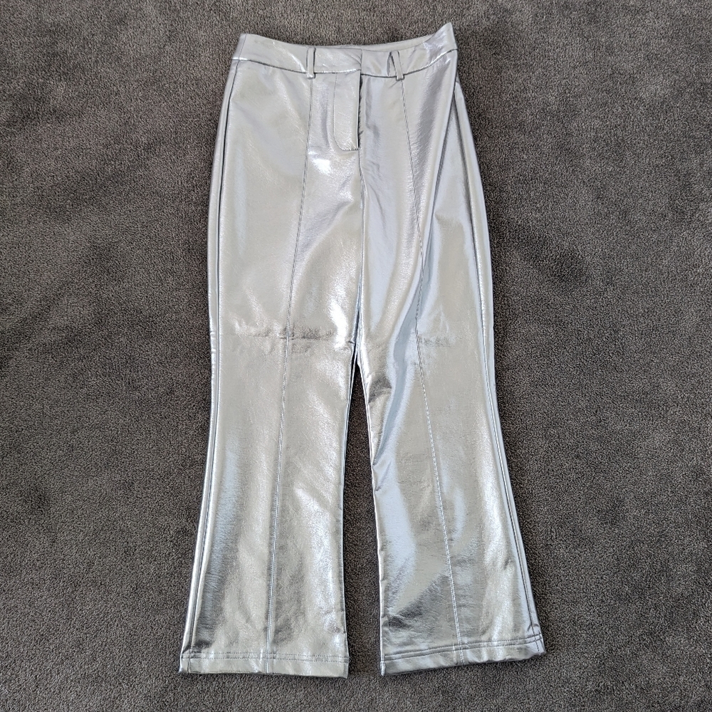 Chic Silver Metallic Cropped Pants by Something, Size S Futuristic Vegan Leather
